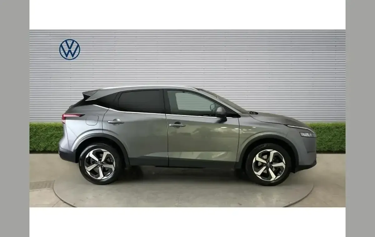 Used Nissan Qashqai N-Connecta 158 HP (116 kW) 2023 Grey SUV