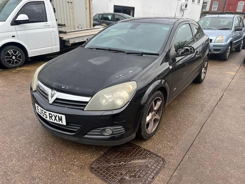 Used Vauxhall Astra Sport 2005 Black Hatchback