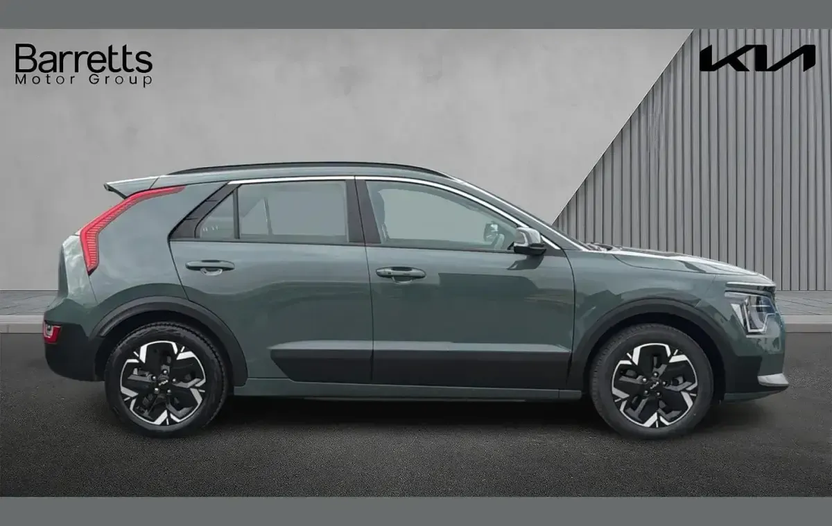 Used Kia e-Niro 150 kW (204 HP) 2023 Green SUV