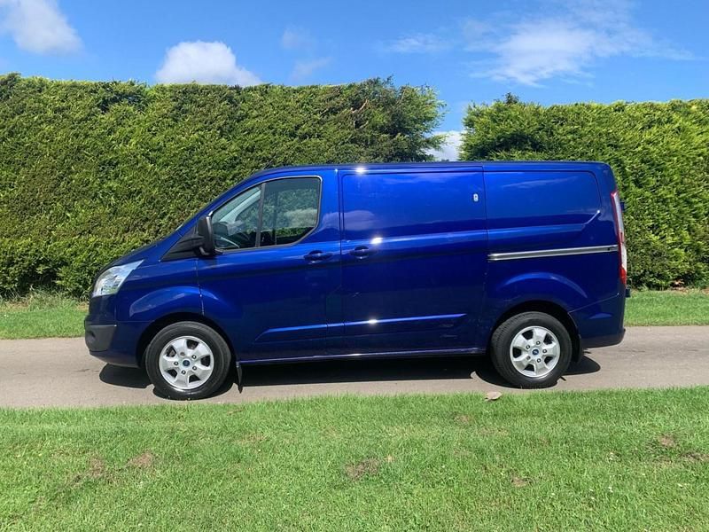 Used Ford Transit Custom Limited 130 HP (95 kW) 2017 Blue Van
