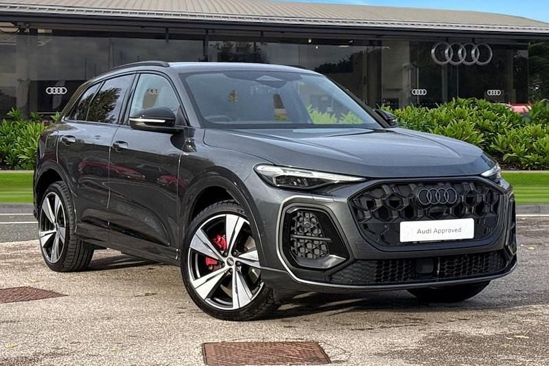 Grey Used 2025 Audi Q5 Advanced SUV | £50,950 (Expensive) - Image 1/4