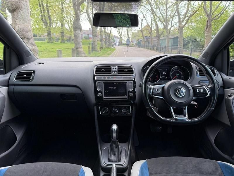 Begagnad VW Polo BlueGT 2015 Blå Halvkombi