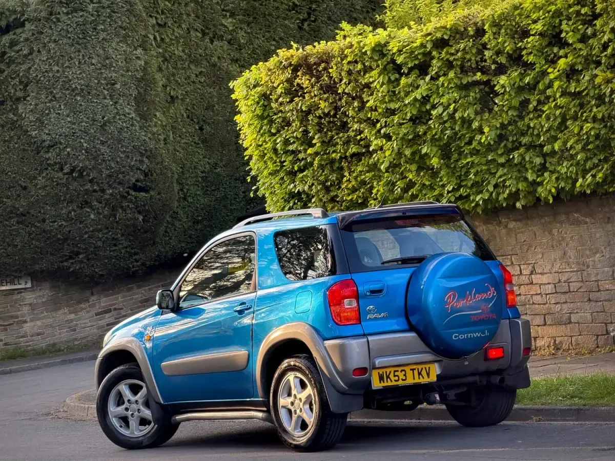 Used Toyota RAV4 2003 Blue SUV