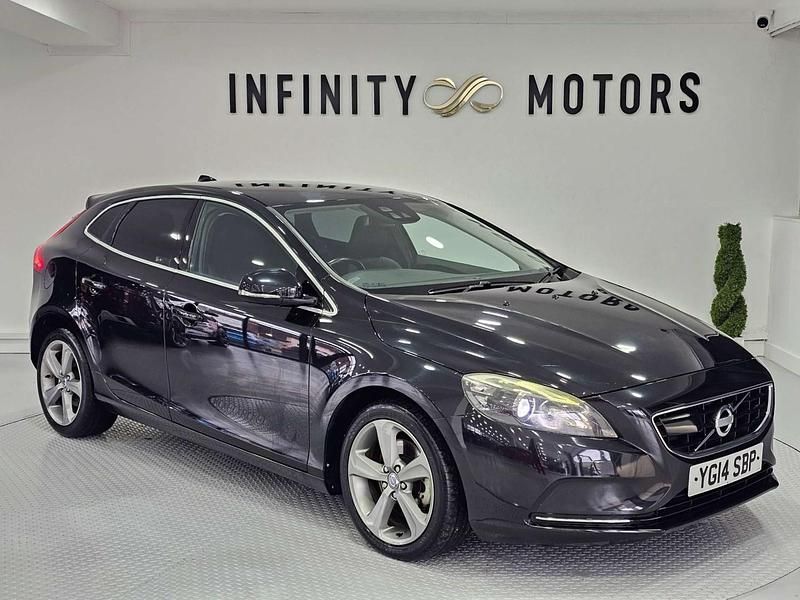 Used Volvo V40 SE Lux 180 HP (132 kW) 2014 Black Hatchback