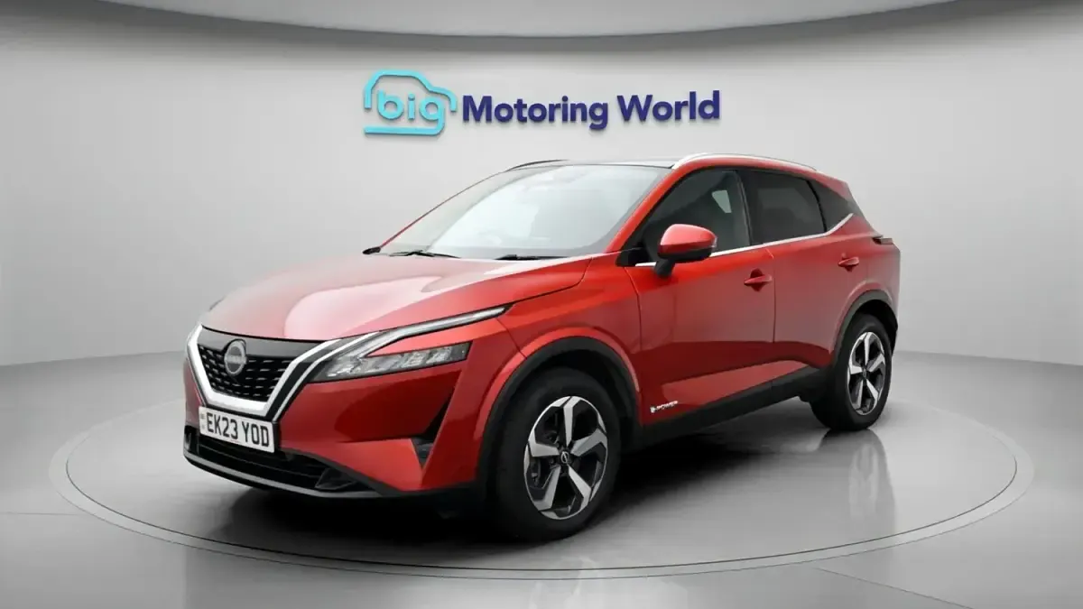 Used Nissan Qashqai N-Connecta 190 HP (139 kW) 2023 Red SUV