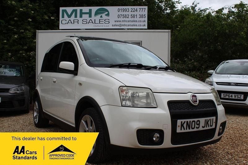 White Used 2009 Fiat Panda Hatchback | £3,995 - Image 1/4