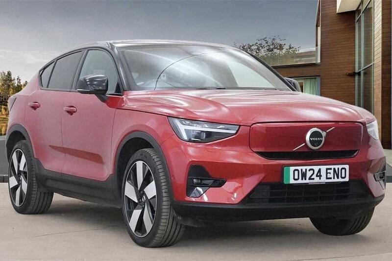 Fusion red Used 2024 Volvo EX40 Ultra SUV | £37,990 (Super price) - Image 1/4
