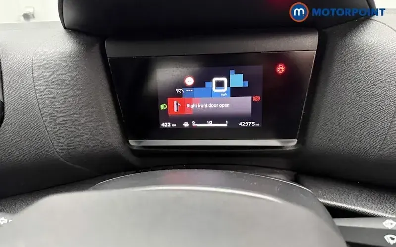 Used Citroën C4 PureTech 101 HP (74 kW) 2023 Grey SUV