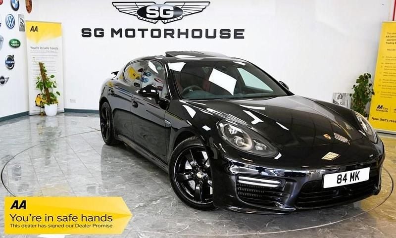 Used Porsche Panamera 570 HP (419 kW) 2016 Black Hatchback