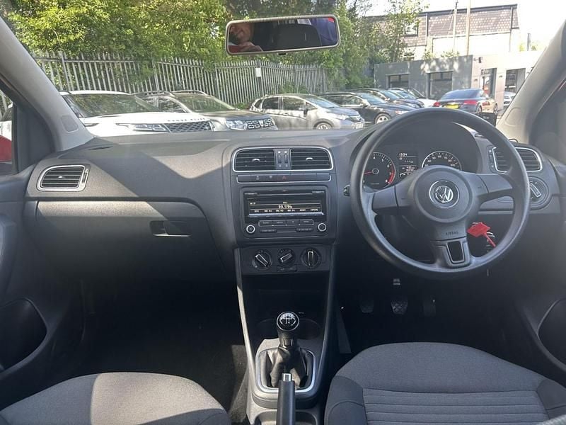 Begagnad VW Polo Edition 2014 Röd Halvkombi