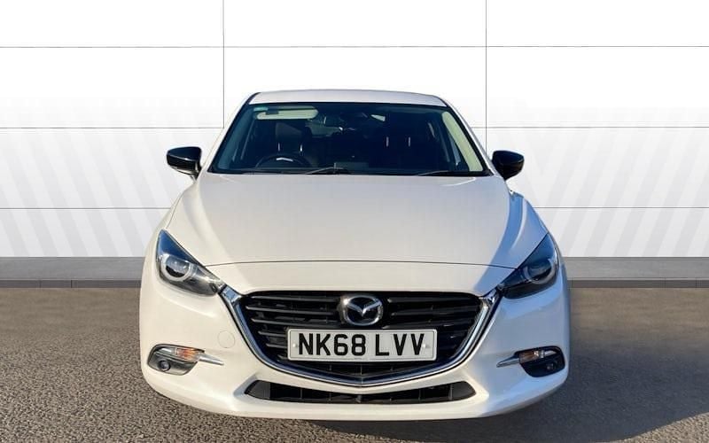 Begagnad Mazda 3 Inclusive 120 HK (88 kW) 2018 Vit Halvkombi