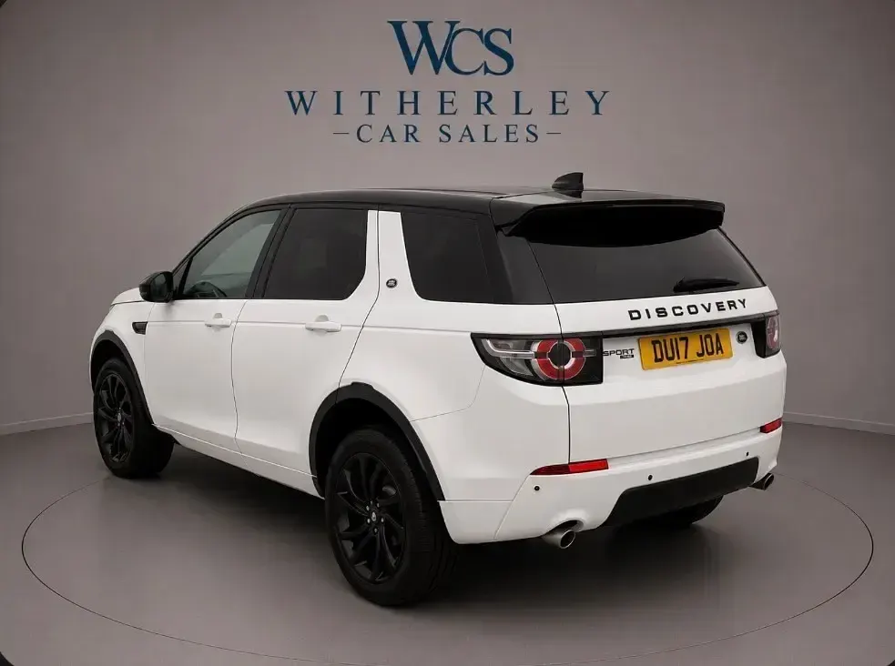 Used Land Rover Discovery Sport SE 180 HP (132 kW) 2017 White SUV