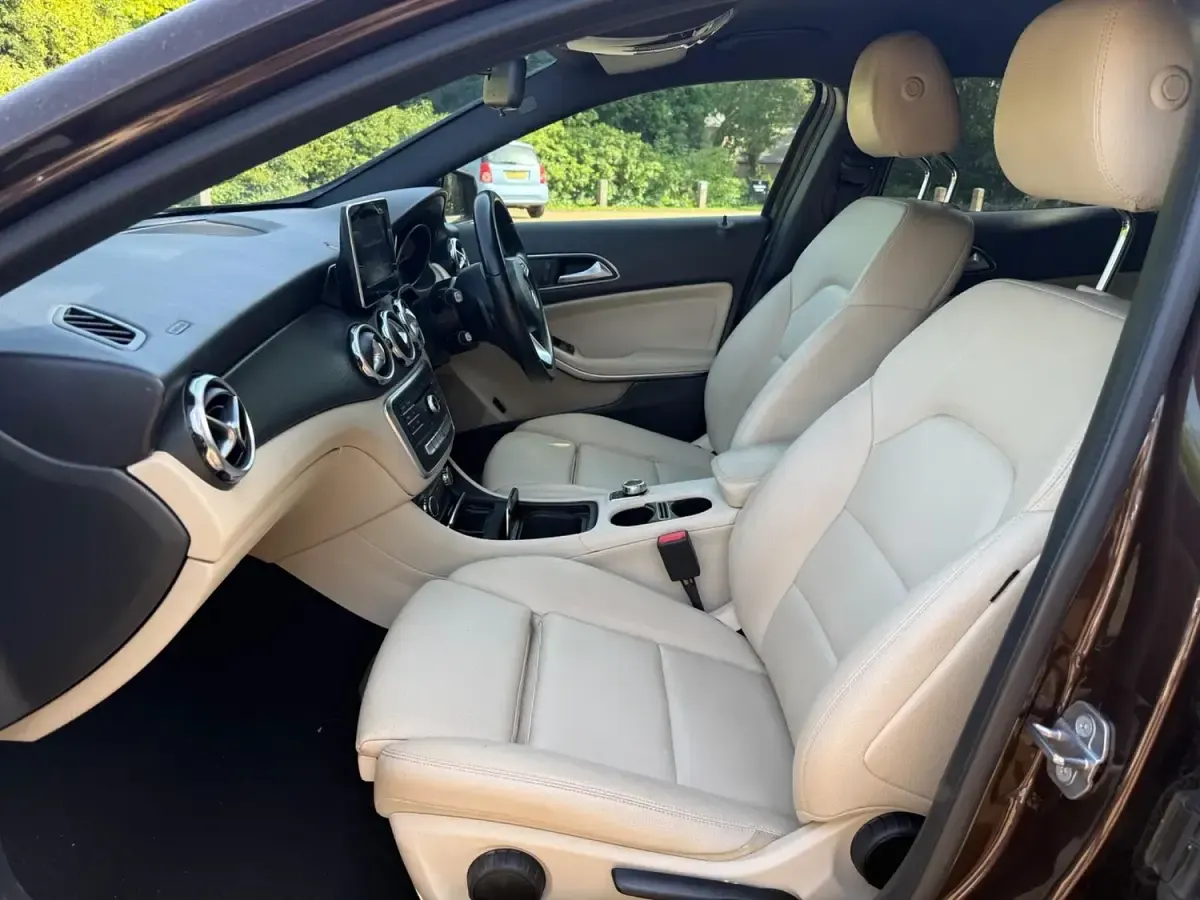 Used Mercedes GLA200 SE 156 HP (114 kW) 2018 Bronze SUV