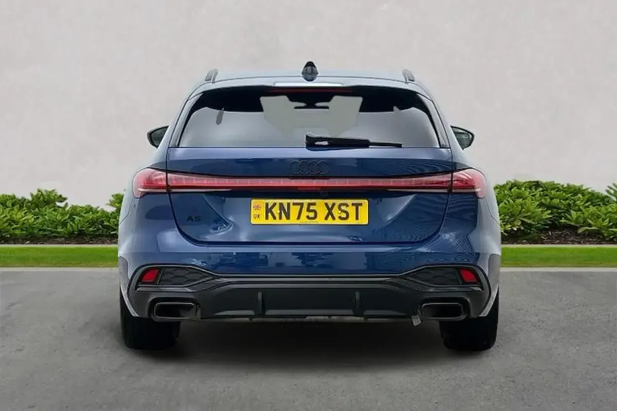 Begagnad Audi A5 Comfort 2025 Blå Kombi