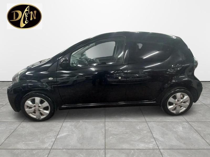 Used Toyota Aygo 68 HP (50 kW) 2013 Black Hatchback