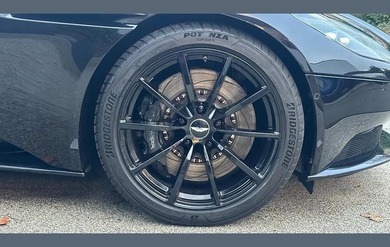 Used Aston Martin DB11 503 HP (369 kW) 2021 Black Coupe