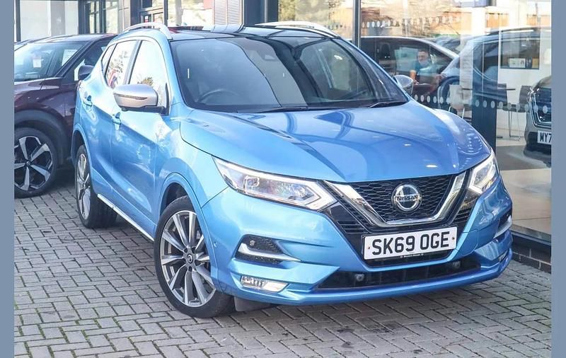 Blue Used 2019 Nissan Qashqai Tekna+ SUV | £15,495 (Fair price) - Image 1/4