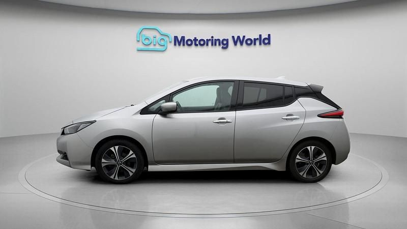 Used Nissan Leaf N-Connecta 110 kW (150 HP) 2021 Silver Hatchback
