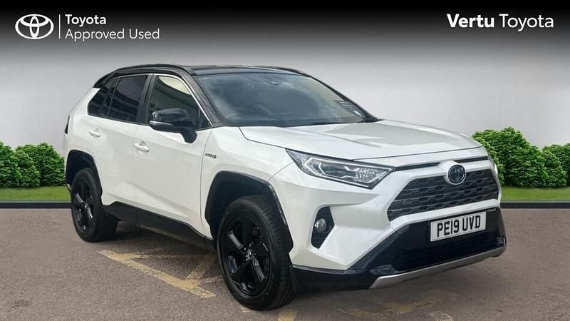 Used 2019 Toyota RAV4 Estate | £24,541 (Fair price) - Image 1/3
