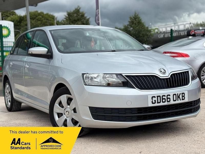 Silver Used 2016 Skoda Rapid Hatchback | £7,200 (A bit pricey) - Image 1/4