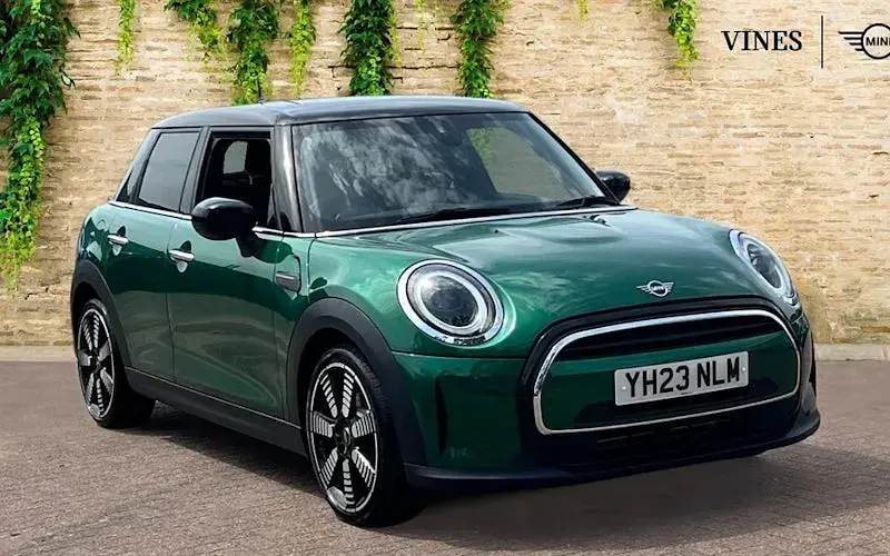 Used Mini Cooper Exclusive 136 HP (100 kW) 2023 Hatchback