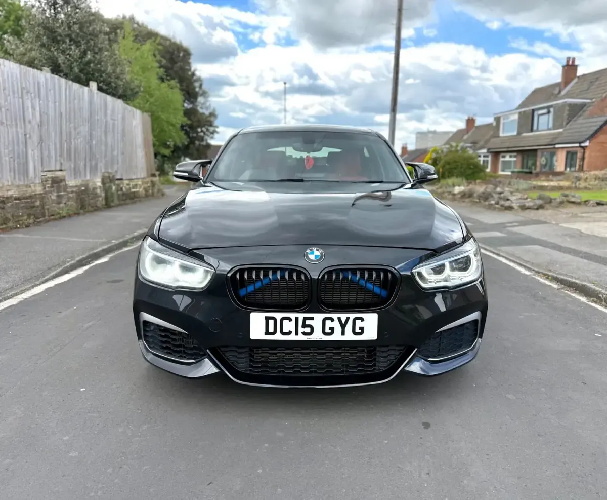 Usado BMW M135 Comfort Edition 2015 Negro Utilitario