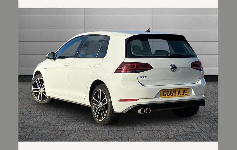 Used VW Golf VIII GTE 204 HP (150 kW) 2020 White Hatchback