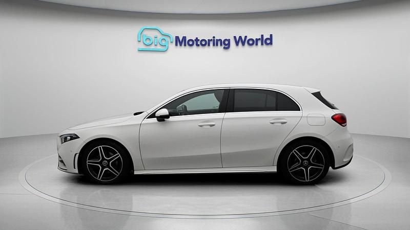 Used Mercedes A180 Executive 134 HP (98 kW) 2021 White Hatchback