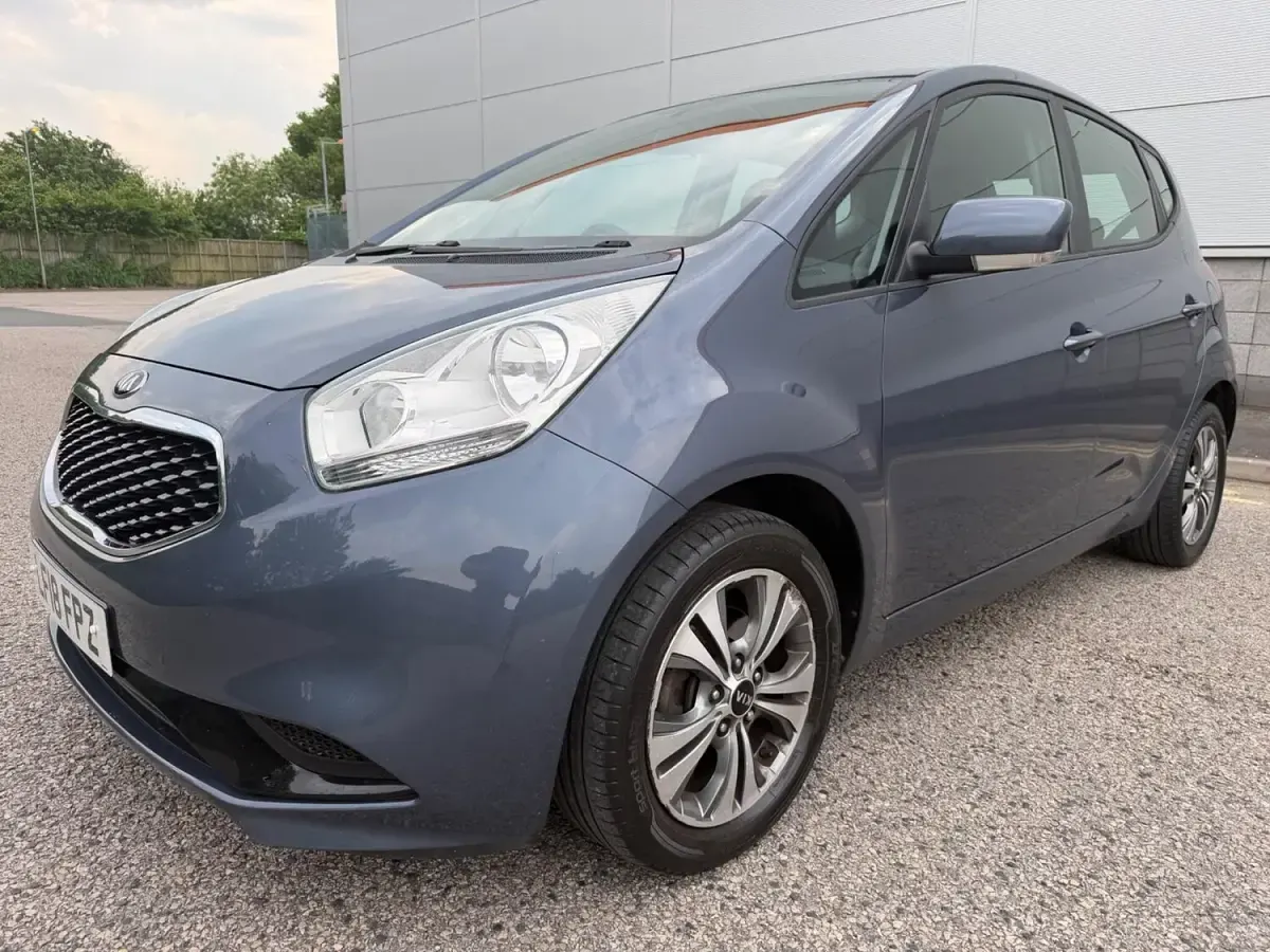Used Kia Venga 2018 Blue Hatchback