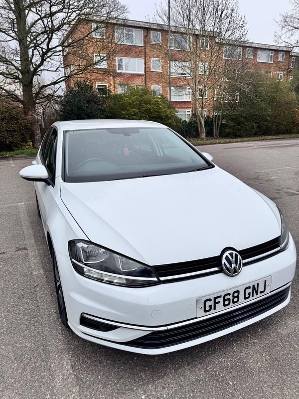 Used VW Golf VII SE 2018 White Hatchback