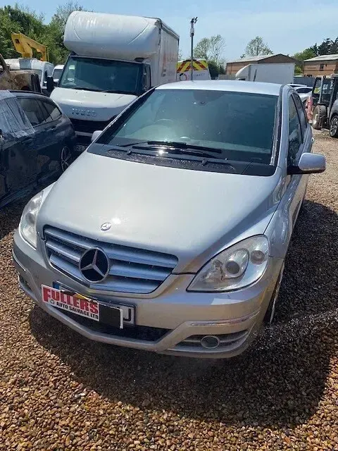 Used Mercedes B200 2008 Silver MPV