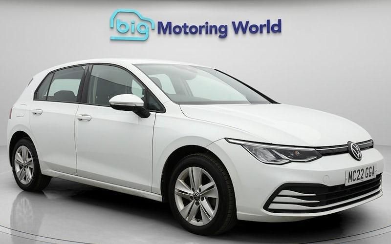 Used 2024 VW Golf VIII Life Hatchback | £15,600 (Good price) - Image 1/4