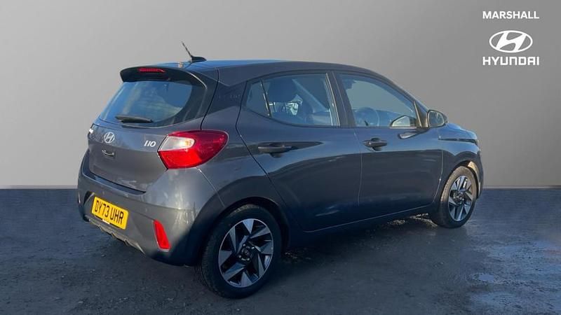 Used Hyundai i10 Advanced 67 HP (49 kW) 2024 Grey Hatchback
