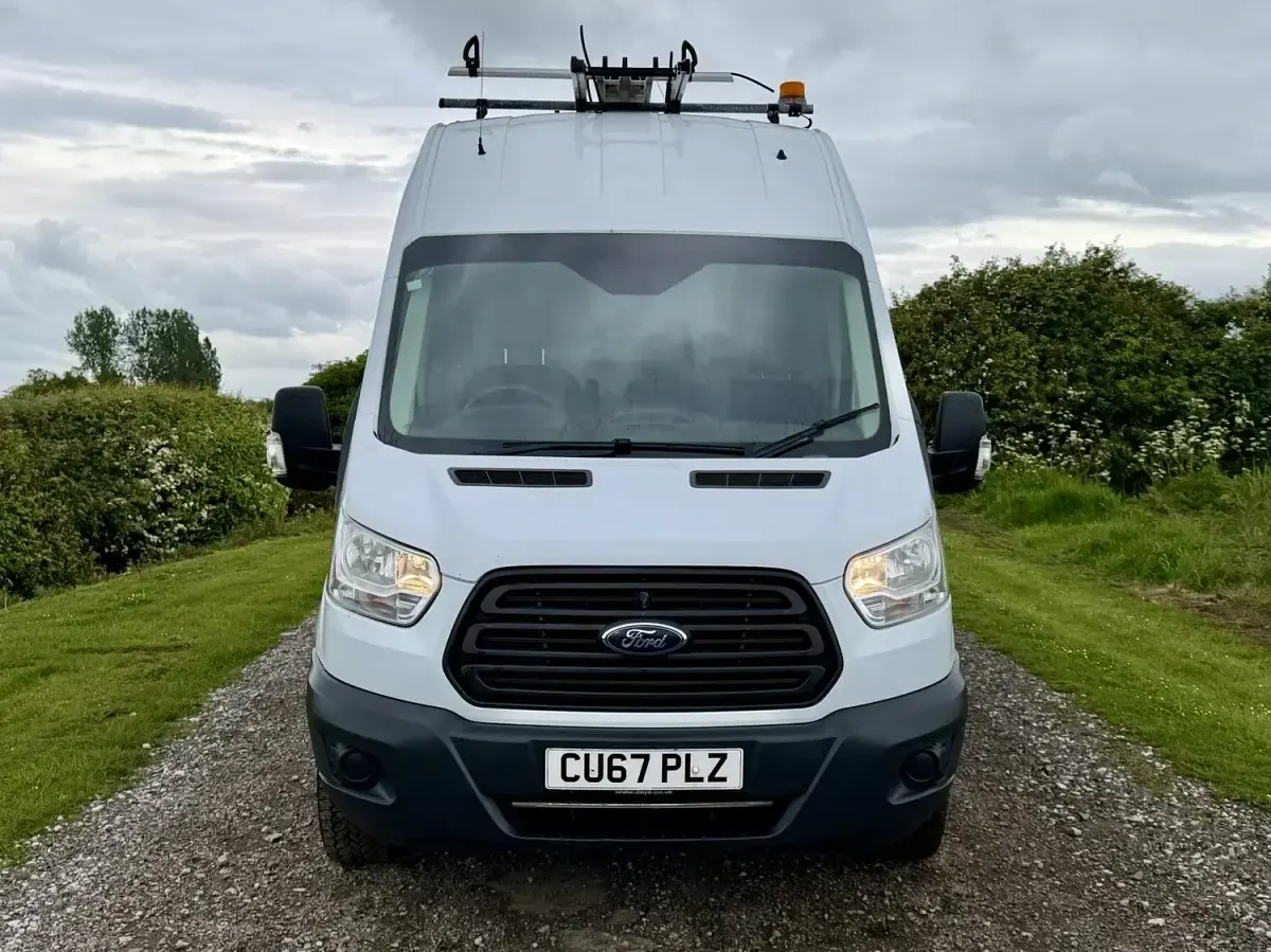 Used Ford Transit 170 HP (125 kW) 2017 White Van