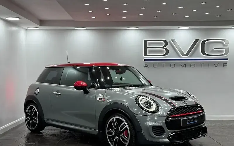 Second-hand Mini John Cooper Works Hatch 231 CP (169 kW) 2021 Hatchback