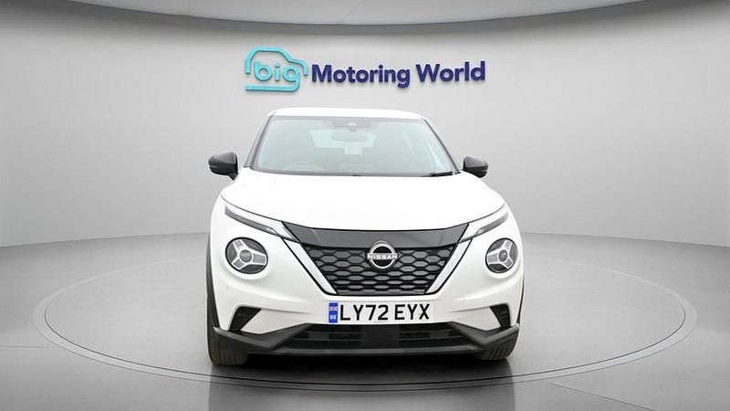Used Nissan Juke N-Connecta 143 HP (105 kW) 2023 White SUV