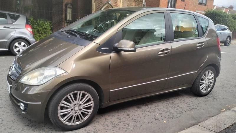 Brown Used 2009 Mercedes A160 Elegance Hatchback | £3,575 (Fair price) - Image 1/4