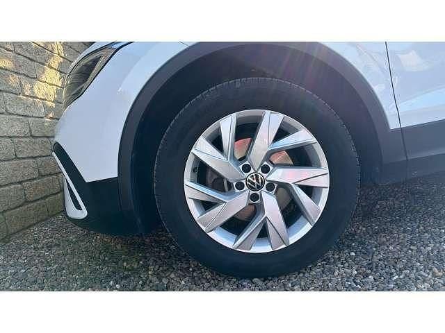 Gebraucht VW Tiguan Life 150 PS (110 kW) 2023 Weiß SUV