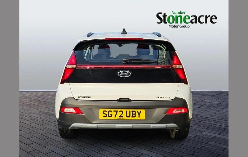 Used Hyundai Bayon SE 99 HP (72 kW) 2022 White SUV