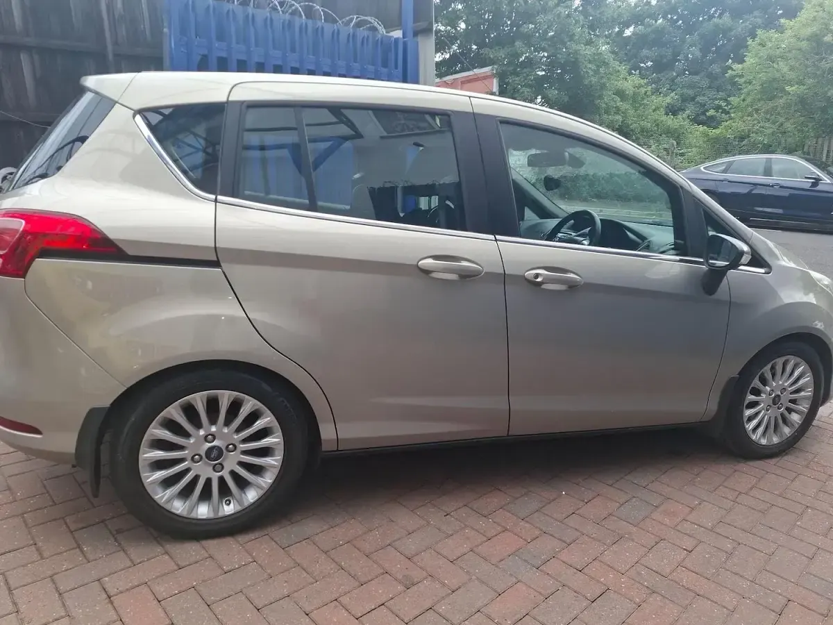Used Ford B-MAX Titanium 120 HP (88 kW) 2013 Silver MPV