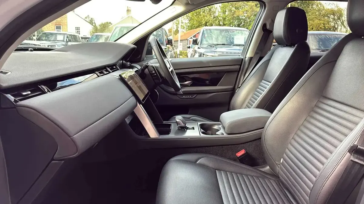 Used Land Rover Discovery 5 S 2024 White SUV