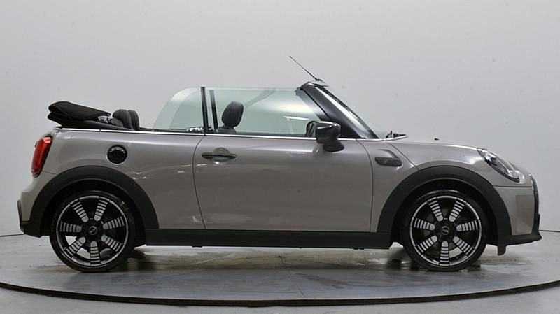 Used Mini Cooper S Exclusive 176 HP (129 kW) 2024 Grey Hatchback