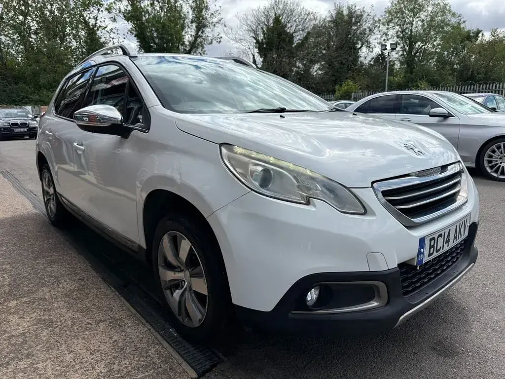 Used Peugeot 2008 Allure 82 HP (60 kW) 2014 White SUV
