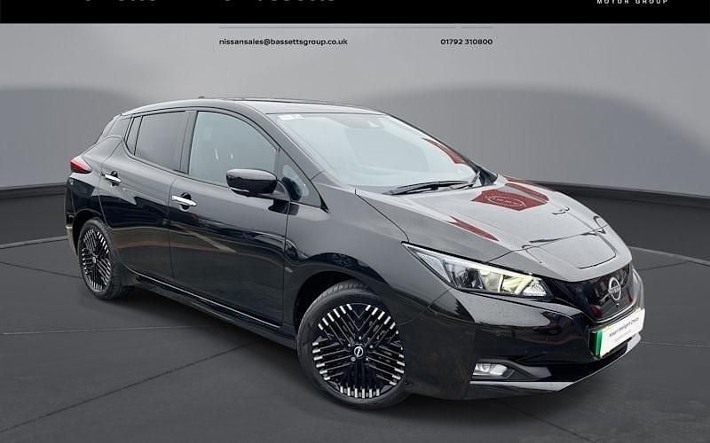 Begagnad Nissan Leaf N-Connecta 110 kW (150 HK) 2025 Halvkombi