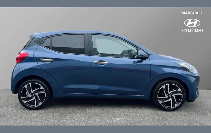 Used Hyundai i10 Premium 77 HP (56 kW) 2025 Blue Hatchback