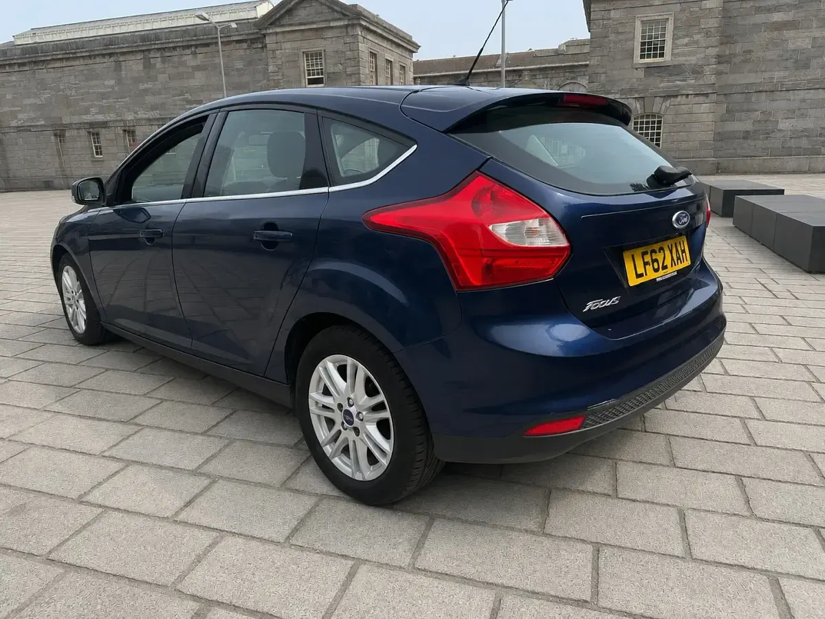 Used Ford Focus Titanium 2012 Blue Hatchback