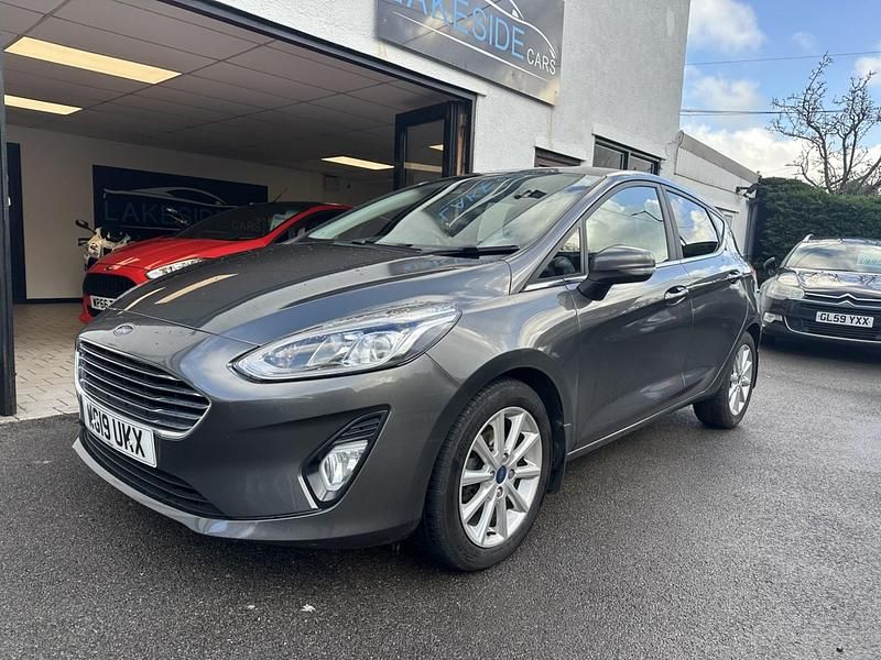 Used Ford Fiesta Titanium 100 HP (73 kW) 2019 Grey Hatchback