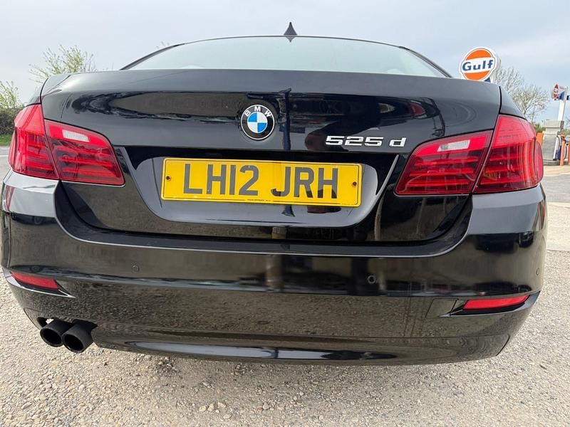 Usado BMW 525 2016 Negro Berlina