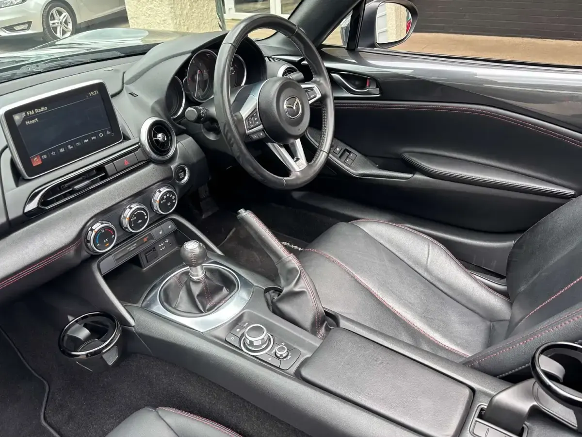 Used Mazda MX5 Inclusive 160 HP (117 kW) 2015 Grey Cabriolet