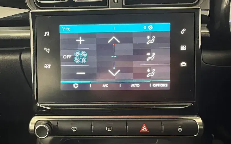 Used Citroën C3 PureTech 83 HP (61 kW) 2023 Grey Hatchback